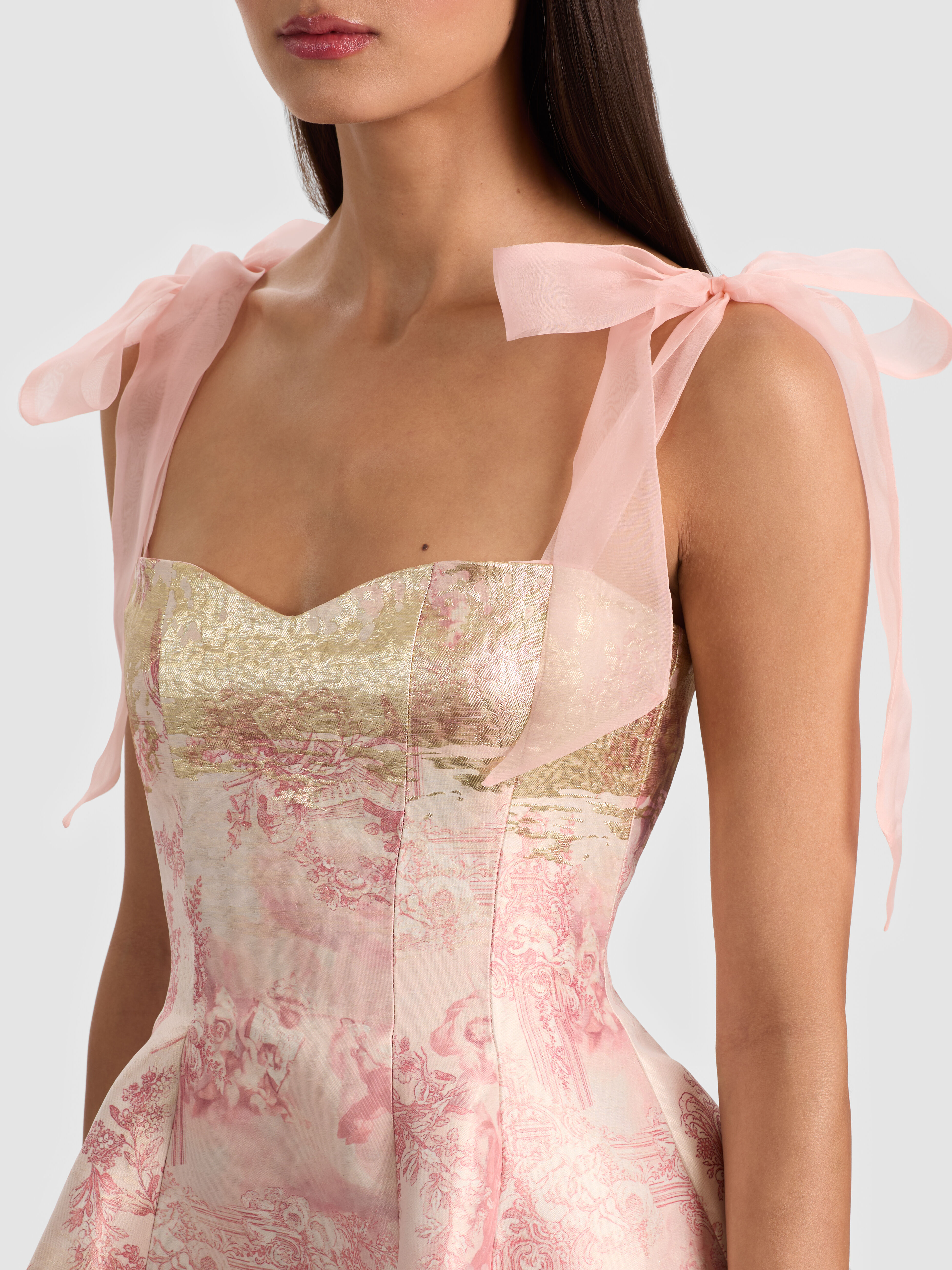 ALICE + OLIVIA Summer Mini Dress in toile printed metallic jacquard, worn by Anastasia Gerrans at NYFW 2026